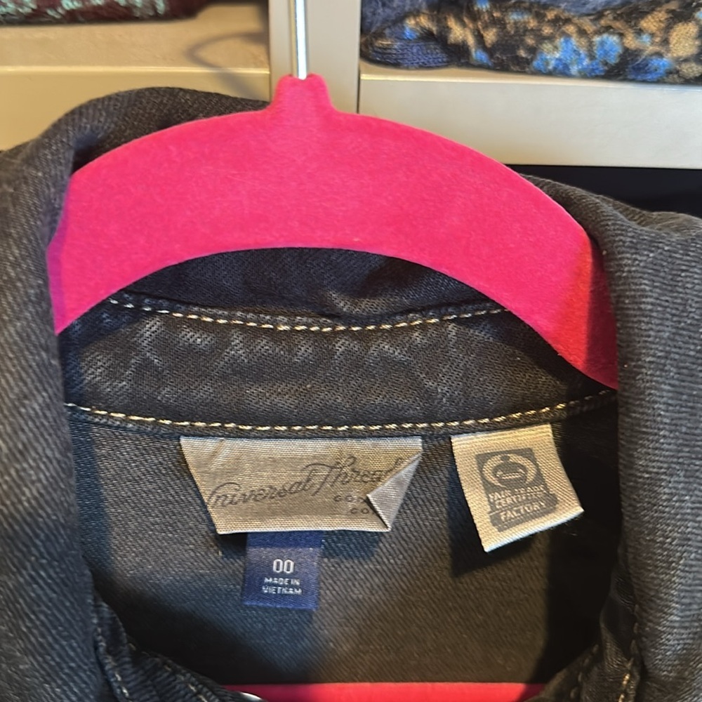 Universal Thread Blue Long Sleeve Button Front 6 … - image 2